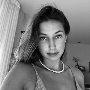 Meet your Posher, Amelia